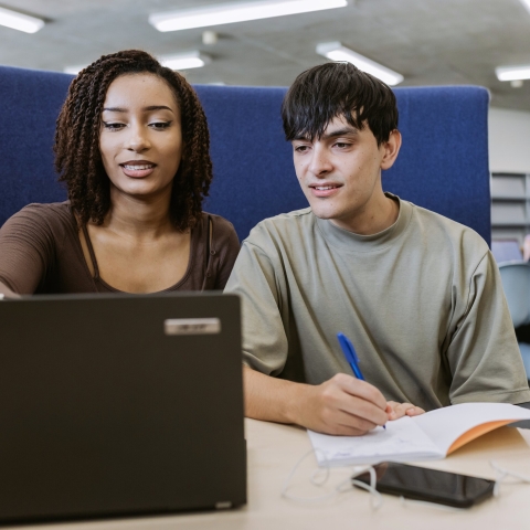 Copyright: Helen Yates PhotographyCRM and Web team use only.