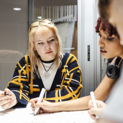 Copyright: Helen Yates Photography.
CRM and Web Team use only.