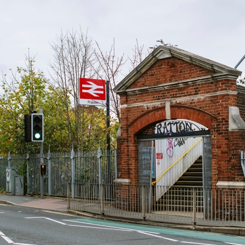 The entrance to Fratton train station