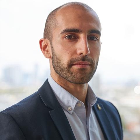 Niosha Kayhani Alumnus