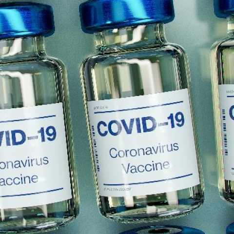 Covid Vaccine - Photo by Daniel Schludi on Unsplash
