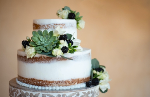 Picture of a wedding cake