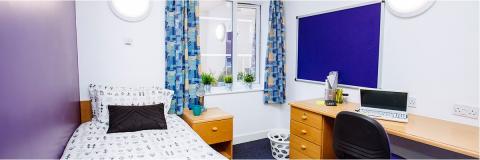 Bedroom in harry law hall