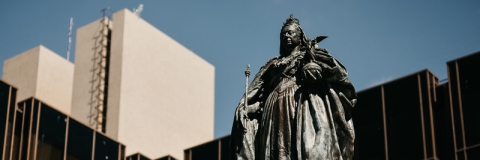 Statue of Queen Victoria with Civic offices in the background 