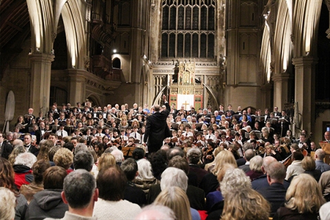 George Burrows conducts massed choirs and the Solent Symphony Orchestra © Kevin Purdy