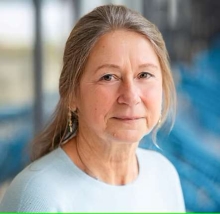 Eva Mikuska Portrait