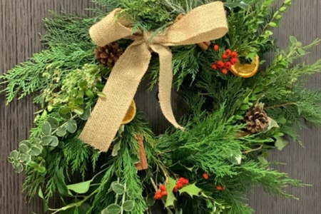 600x600-festive-wreath_anataya-march
