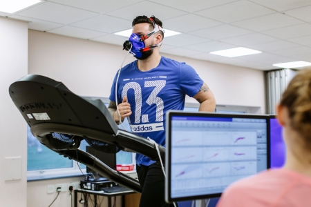 Student on a treadmill in a Sport and Exercise science lab